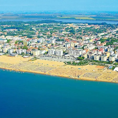 Spacious And Bright Flat With Swimming Pool - Beahost *