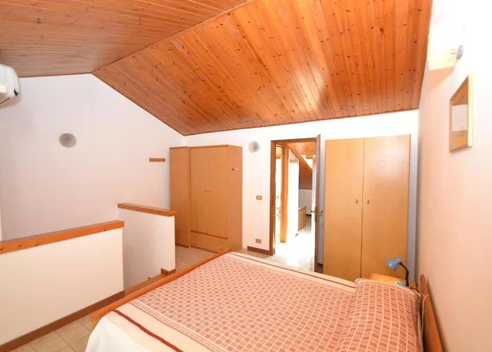 Spacious And Bright Flat With Swimming Pool - Beahost Apartment *